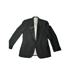 Raffinati Formal tux jacket 42r. In good condition